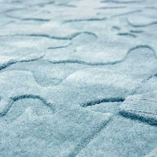 Flower Stripe Handloom Rug in Wool Close up