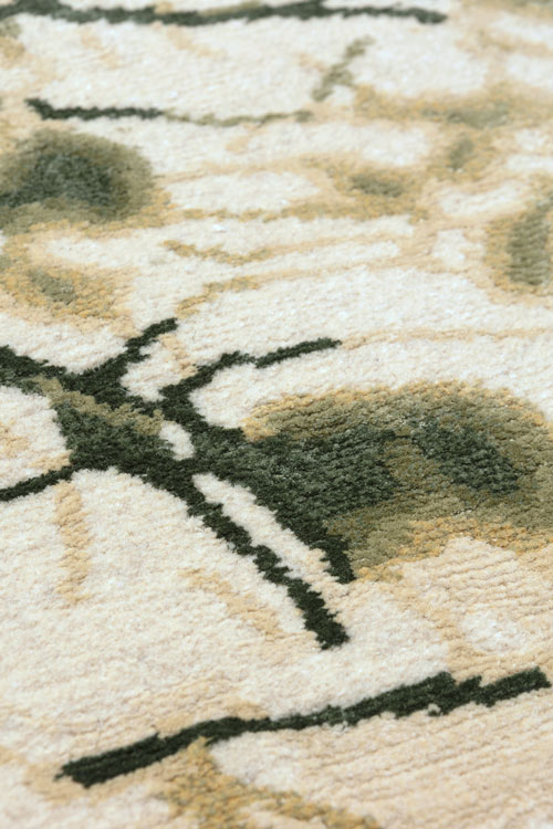 Hampton Border Wool and Silk Rug Close up